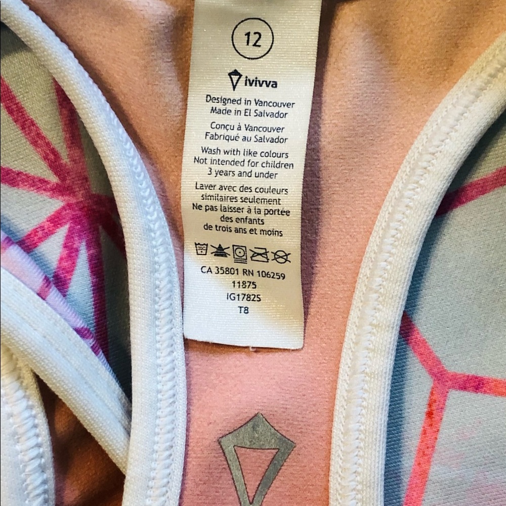 Ivivva Canadian Reversible Set - Picture 3 of 4